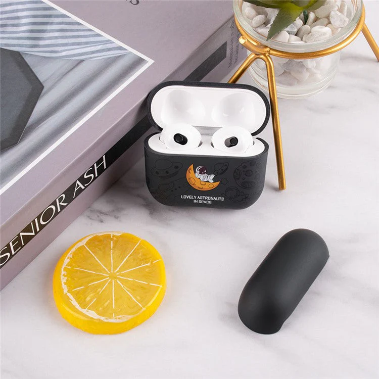 For AirPods 4 TPU Case Earphone Charging Box Water Transfer Printing Protective Cover - Black Astronaut - Image 2