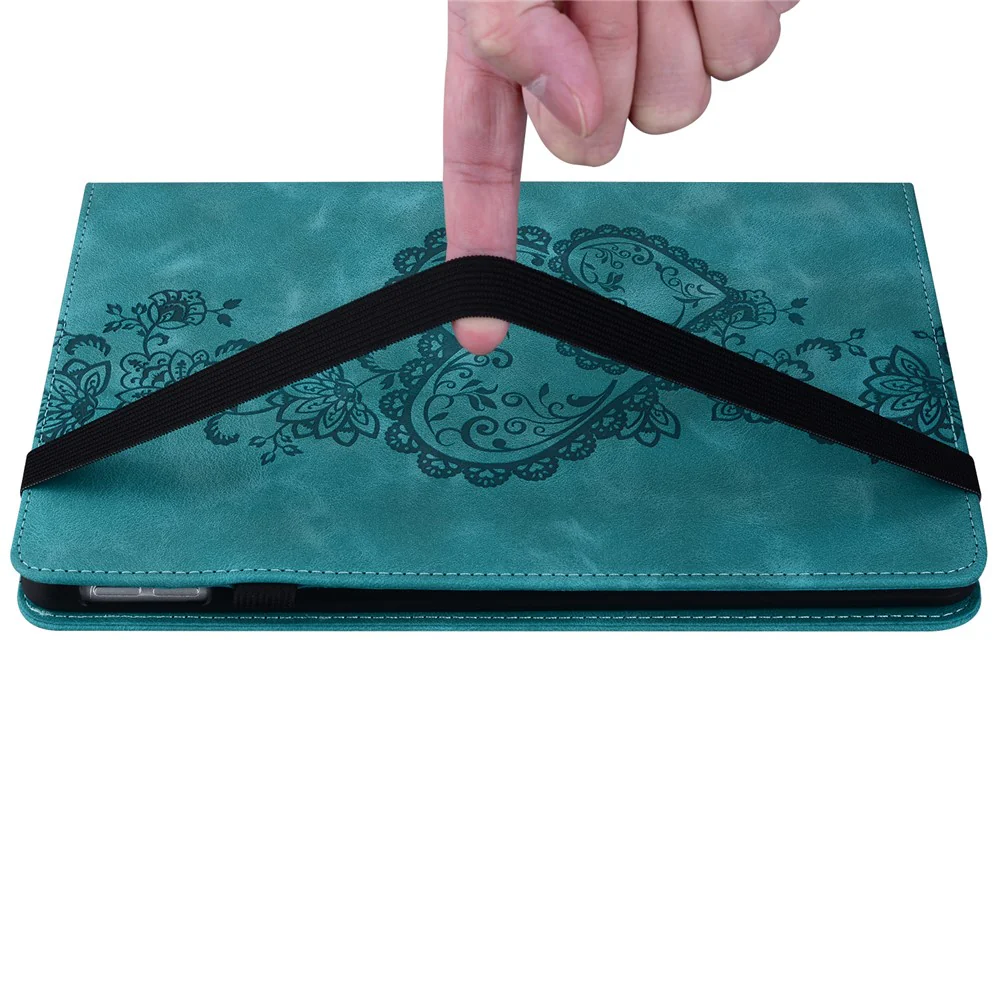 For Lenovo Tab M10 (Gen 3) Leather Case Heart Imprint Foldable Stand Card Slot Stylus Holder Tablet Cover - Green - Image 4