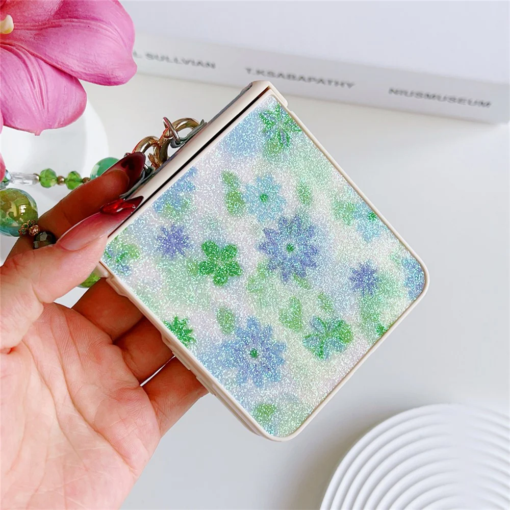 For Samsung Galaxy Z Flip7 5G Case Glitter Flower TPU + PC Phone Cover with Beaded Wrist Strap - Green - Image 5