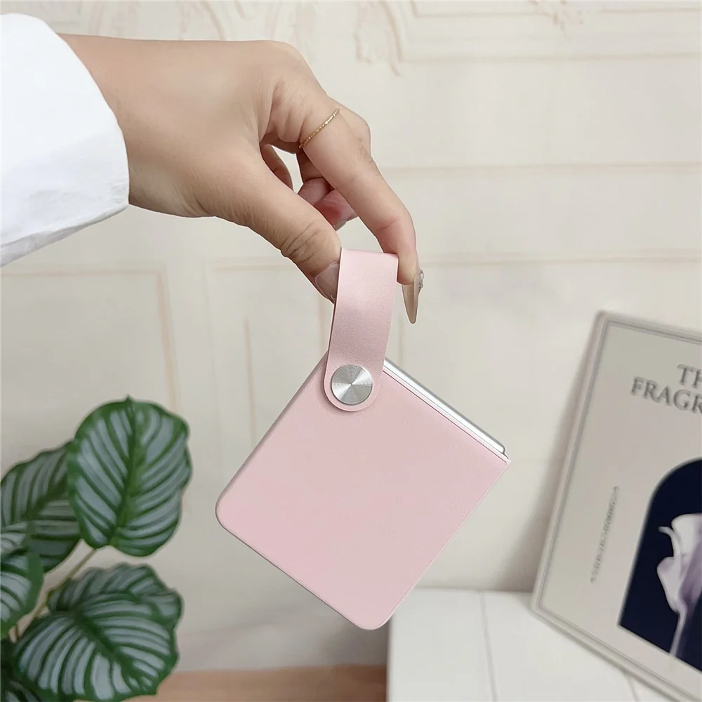 For Samsung Galaxy Z Flip7 5G Case PU Leather + PC Phone Cover with Grip Strap - Green - Image 2