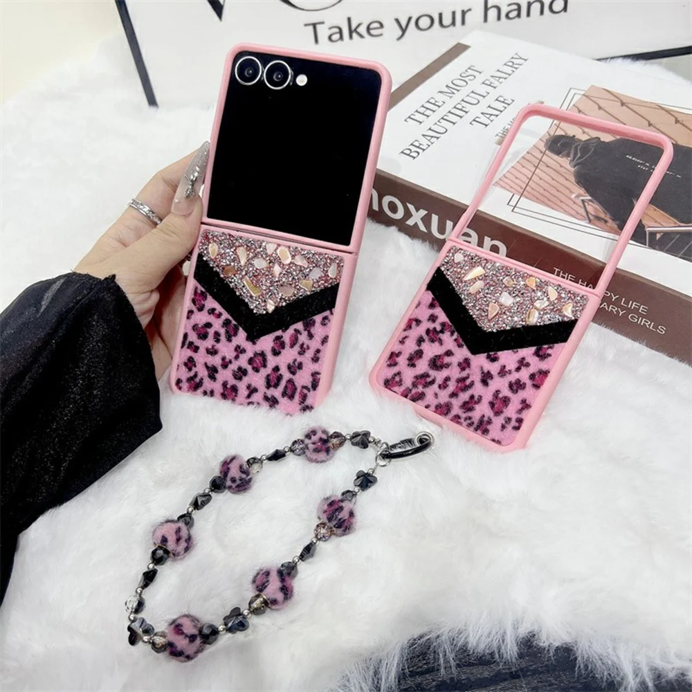 For Samsung Galaxy Z Flip7 5G Case Stone Decor Glitter Leopard Splicing Plush PC Phone Cover with Hand Chain - Pink - Image 3