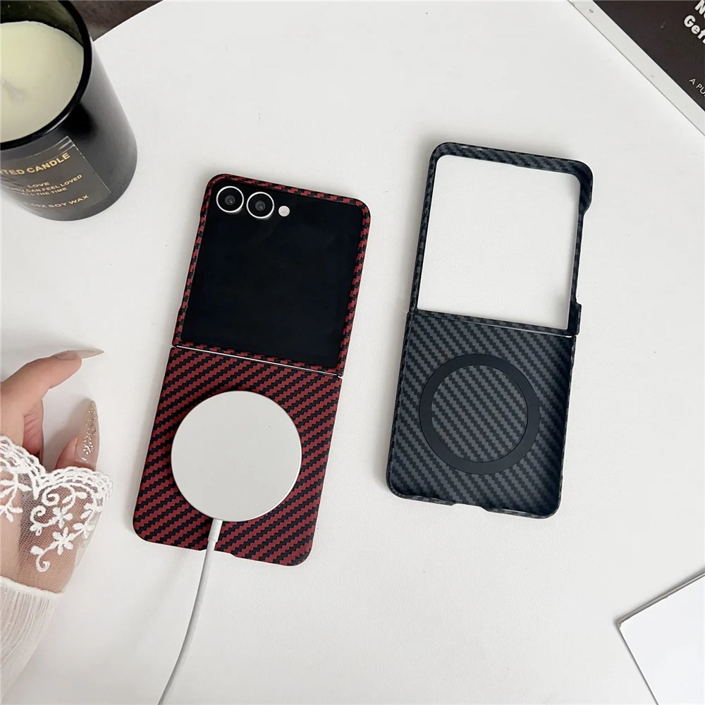 For Samsung Galaxy Z Flip7 5G Magnetic Case Carbon Fiber Texture Slim Shockproof PC Phone Cover - Black - Image 3