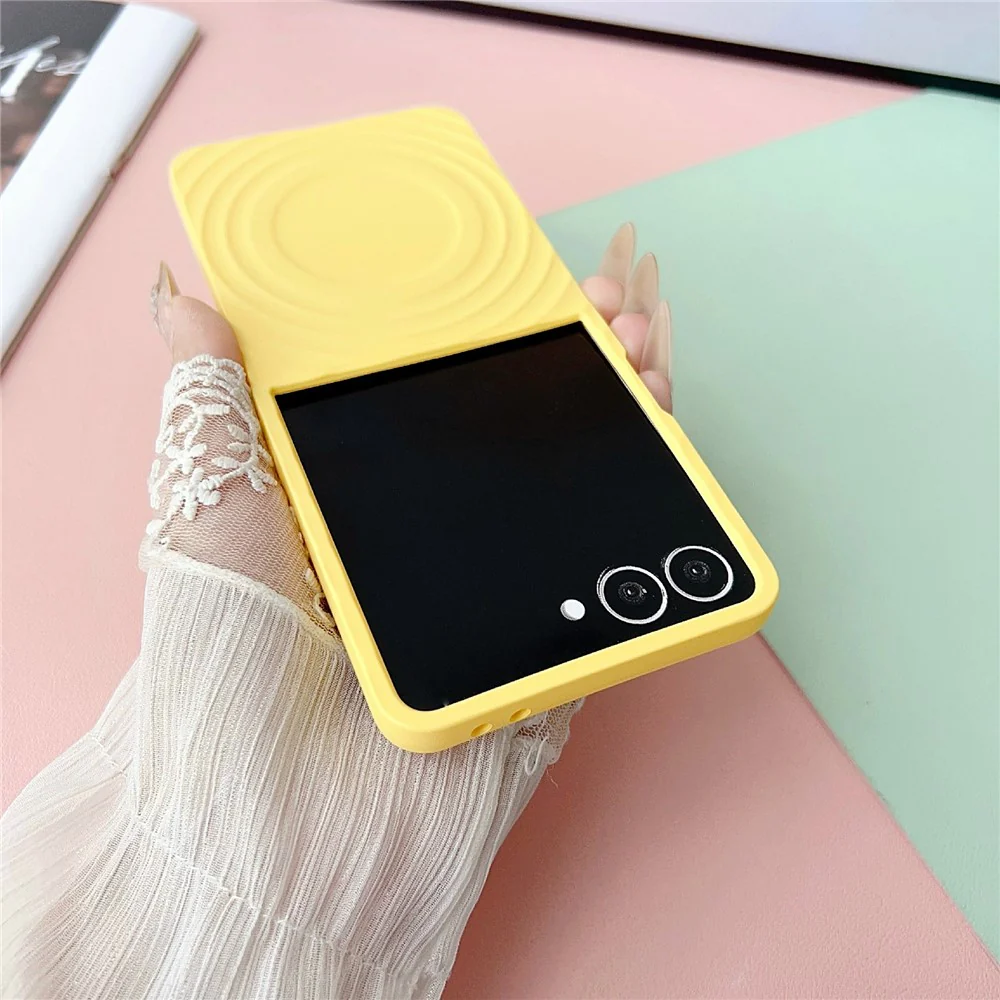 For Samsung Galaxy Z Flip7 5G Magnetic Case Skin-Touch Wave Teature Hard PC Phone Cover - Mint Green - Image 5