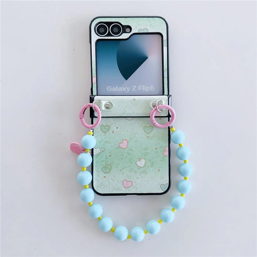For Samsung Galaxy Z Flip7 FE 5G / Z Flip6 5G Case Anti Drop PC + PU Phone Back Cover with Beaded Strap Pattern Design - Green Heart - Image 2