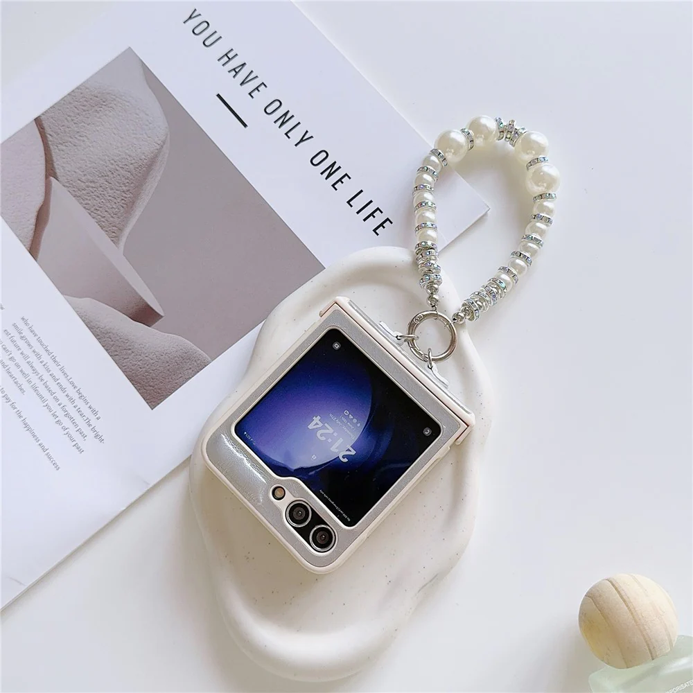 For Samsung Galaxy Z Flip7 FE 5G / Z Flip6 5G Case Crazy Horse Leather+PC Phone Cover with Wrist Pearl Strap - Grey - Silver - Image 2