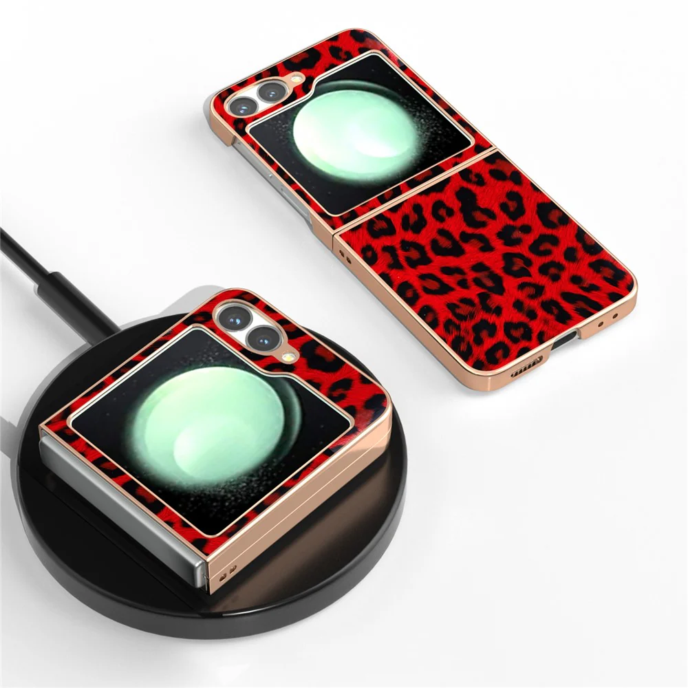 For Samsung Galaxy Z Flip7 FE 5G / Z Flip6 5G Case Electroplating Leopard Pattern PU+TPU Phone Cover - Red - Image 4