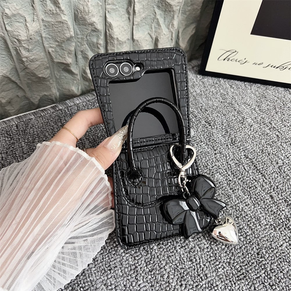 For Samsung Galaxy Z Flip7 FE 5G / Z Flip6 5G Case Handbag Crocodile Texture Leather + PC Phone Cover with Bow Heart Pendant - Black - Image 2