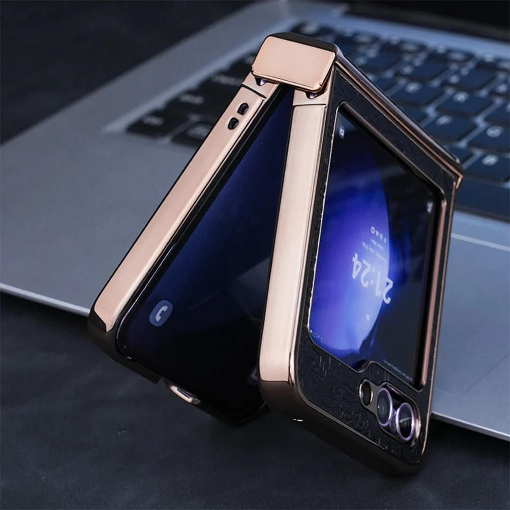 For Samsung Galaxy Z Flip7 FE 5G / Z Flip6 5G Case Hinge Protection Loong Textured Leather+PC Electroplating Phone Cover - Grey White - Image 5