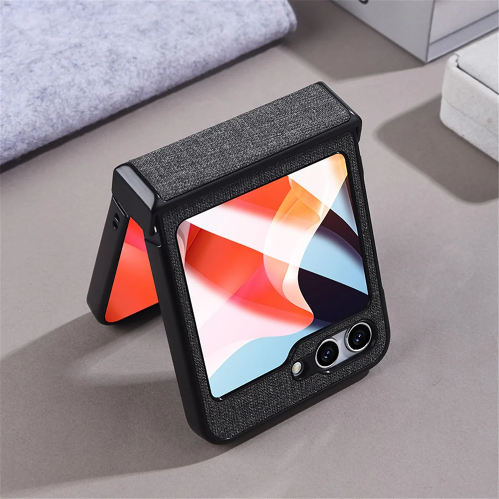 For Samsung Galaxy Z Flip7 FE 5G / Z Flip6 5G Case Leather+PC Phone Cover with Rear Screen Film and Hinge - Black - Image 4