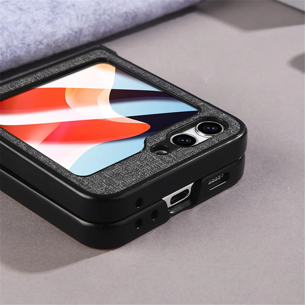 For Samsung Galaxy Z Flip7 FE 5G / Z Flip6 5G Case Leather+PC Phone Cover with Rear Screen Film and Hinge - Green - Image 6