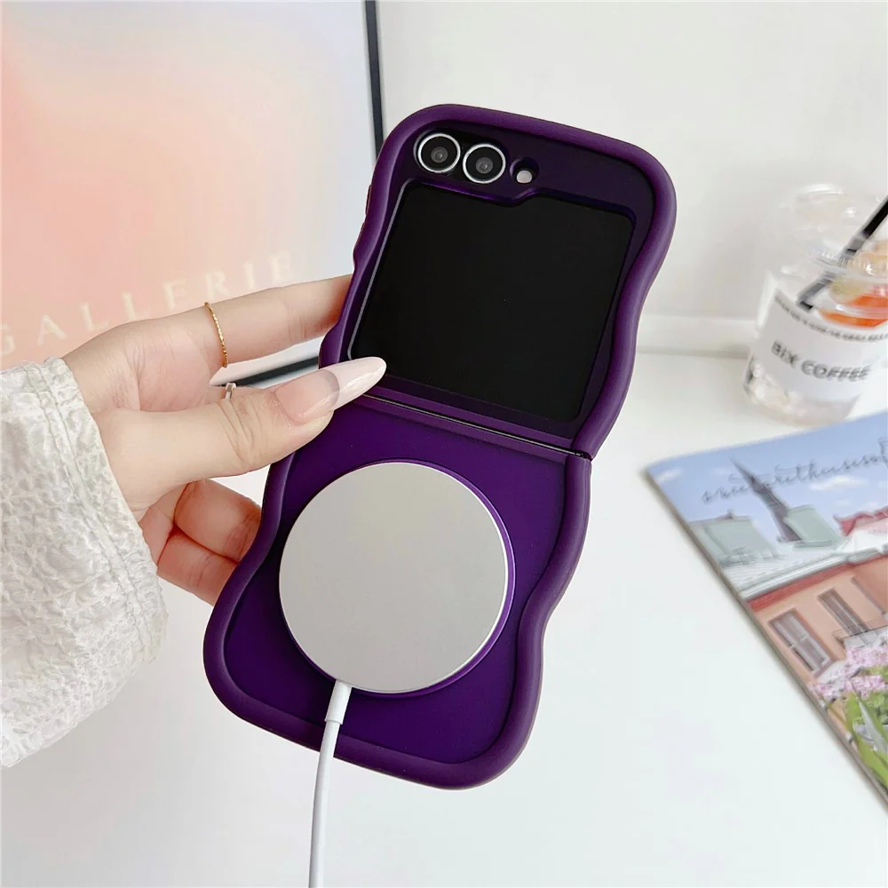 For Samsung Galaxy Z Flip7 FE 5G / Z Flip6 5G / Flip5 5G Magnetic Case Mirror Rotating Kickstand Wave Edge TPU + PC Phone Cover - Black - Image 7
