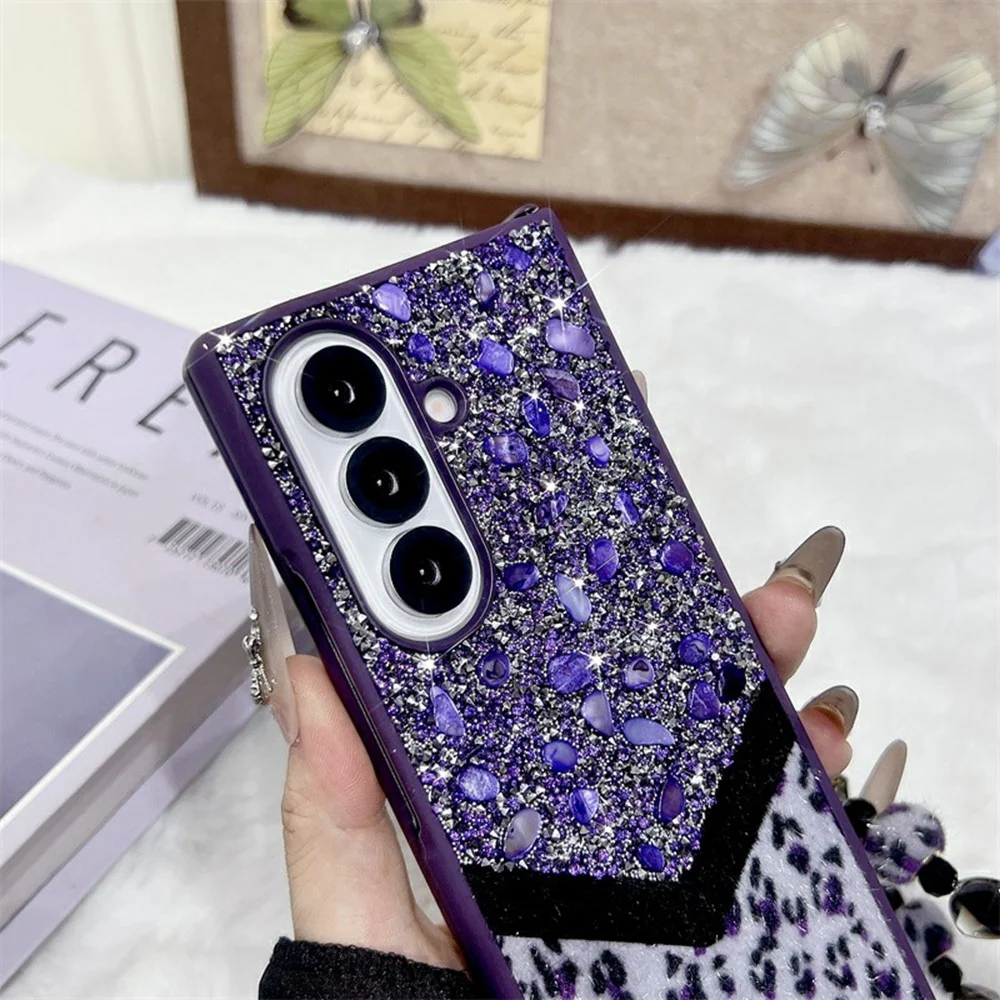 For Samsung Galaxy Z Fold7 5G Case Stone Decor Glitter Leopard Splicing Plush PC Phone Cover with Hand Chain - Red - Image 4