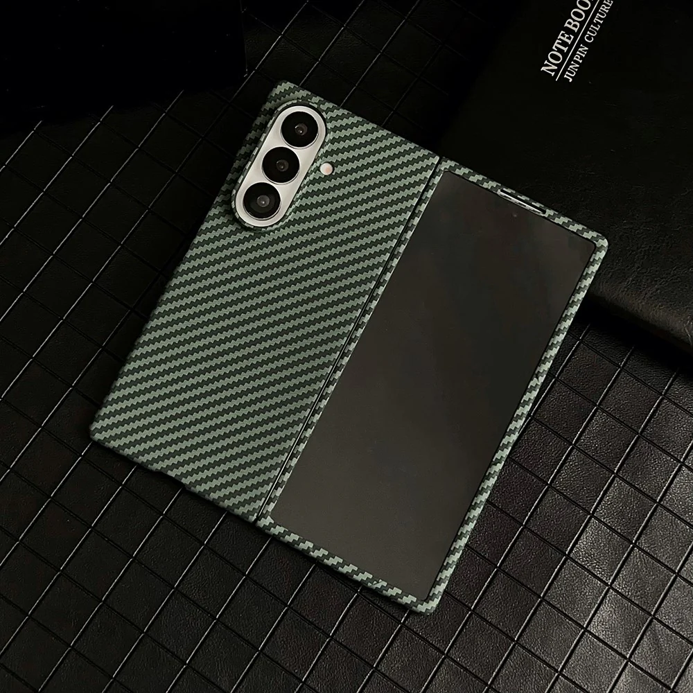 For Samsung Galaxy Z Fold7 5G Magnetic Case Carbon Fiber Texture PC Phone Cover with Screen Protector - Blue - Image 3