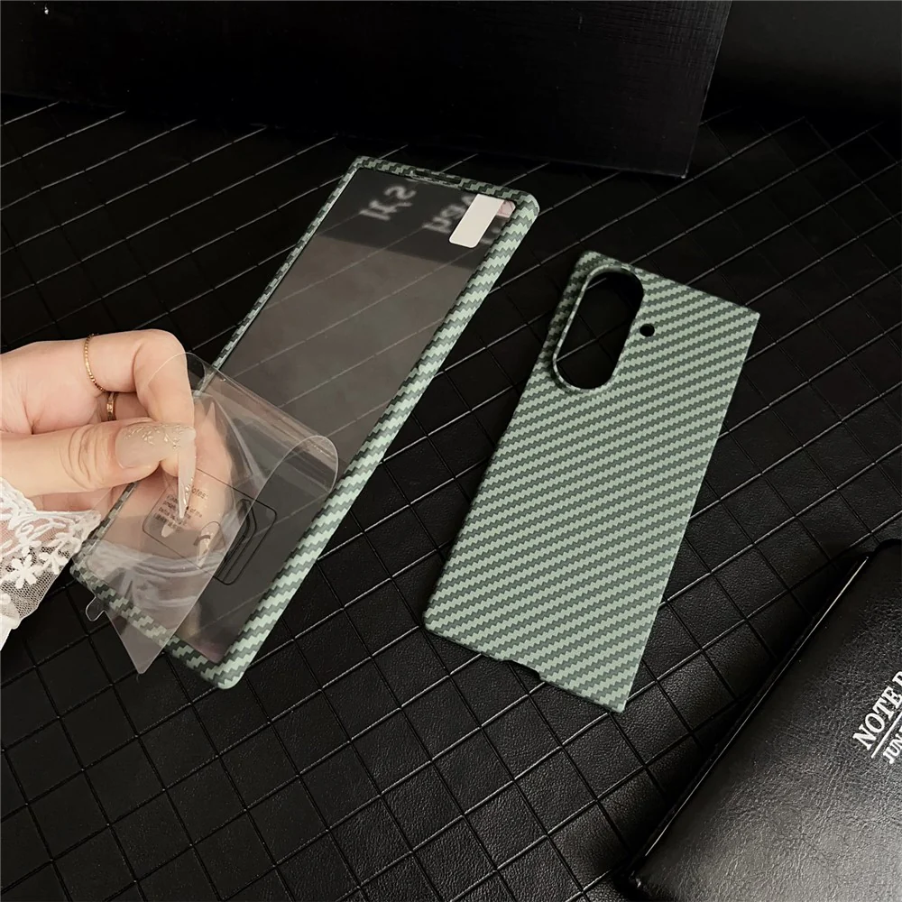 For Samsung Galaxy Z Fold7 5G Magnetic Case Carbon Fiber Texture PC Phone Cover with Screen Protector - Blue - Image 5
