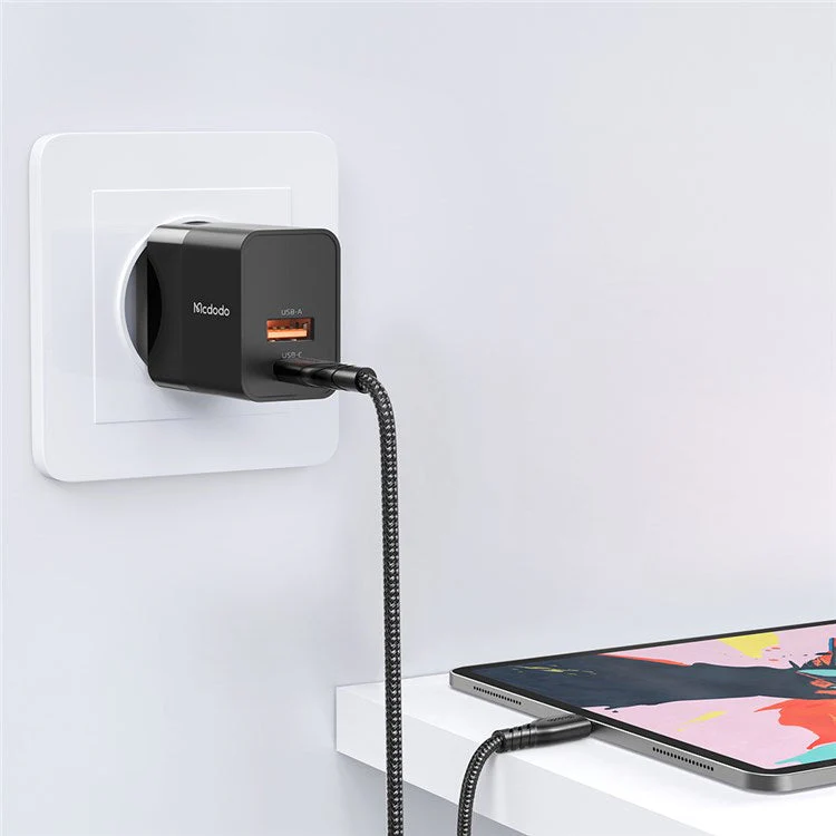 MCDODO MDD Hydrogen Series USB-A + Type-C PD 20W Phone Fast Charging Adapter Wall Charger with Cable - EU Plug/Black - Image 6